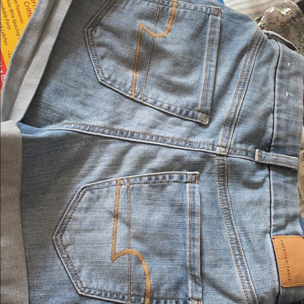 American eagle jean shorts, new, worn once. Cute - Picture 3 of 4